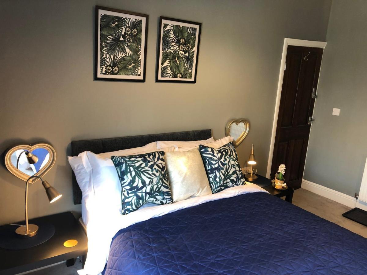 3. Stylish Private Double Room Near Manchester City Centre Exterior photo