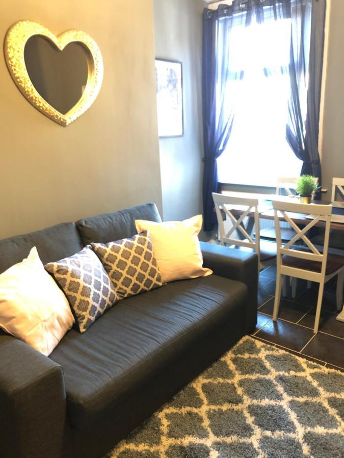 3. Stylish Private Double Room Near Manchester City Centre Exterior photo