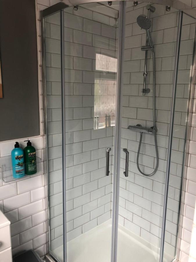 3. Stylish Private Double Room Near Manchester City Centre Exterior photo