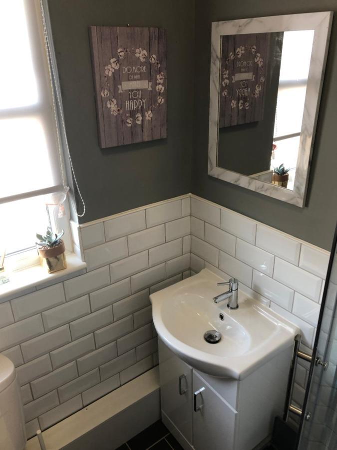 3. Stylish Private Double Room Near Manchester City Centre Exterior photo